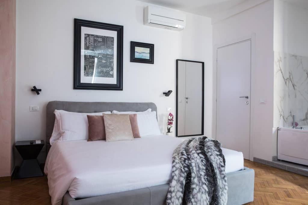 Pink Intimate Jacuzzi Suite Trastevere - Top Collection روما المظهر الخارجي الصورة